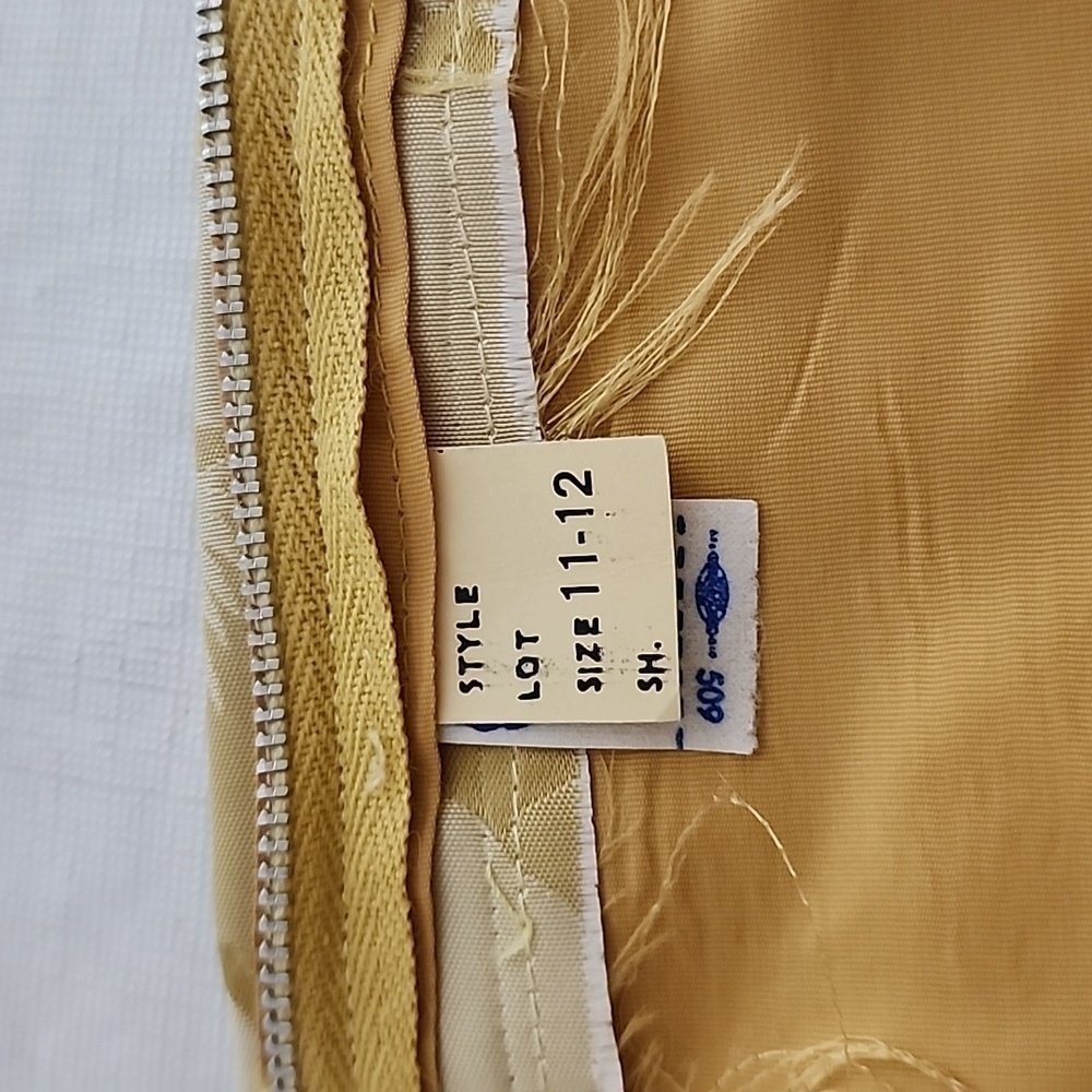 Stunning Vintage Yellow and Gold Brocade and Crepe Maxi Dress With Train - Picture 15 of 17